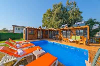 Ada Bungalov1