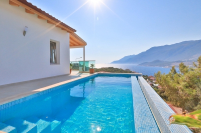 Villa James 2, Deniz Manzaralı, Muhafazakar tatil villası