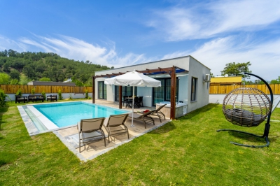 Villa Amintas Riverside