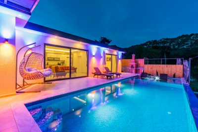 Villa Aperlai, Muhafazakar, Balayı Villası