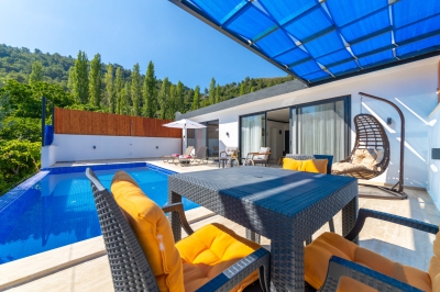 Villa Ayaz 1, Korunaklı havuz alanlı balayı villası