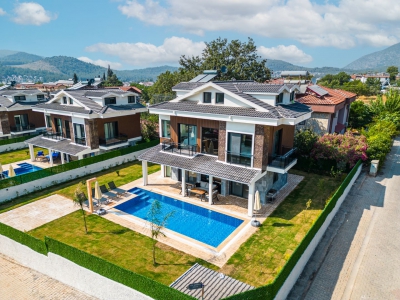 Villa Capella Şimal, doğa içerisinde, özel havuzlu, geniş bahçeli, modern dizayn edilmiş, 8 kişilik villa