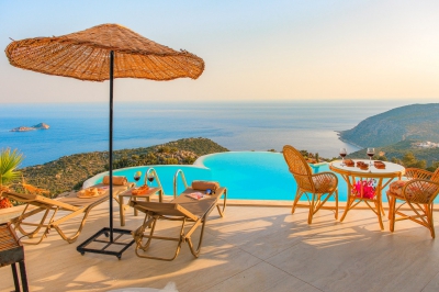 Villa Bahamas, doğa içerisinde , özel havuzlu, deniz manzaralı, 2 kişilik balayı villası