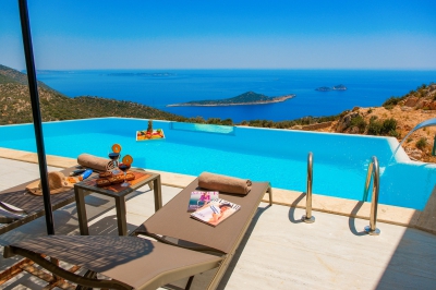 Villa Luu, doğa içerisinde, deniz manzaralı, özel havuzlu, 2 kişilik  balayı villası