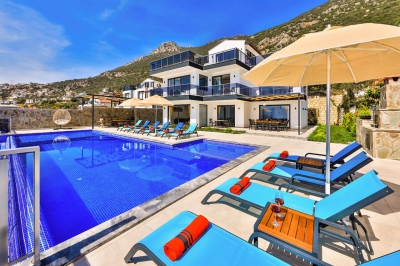 Villa July, Deniz manzaralı kiralık villa