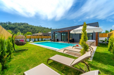 Villa Kelebek Riverside