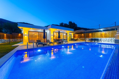 Villa Kerem Duo, Muhafazakar Villa