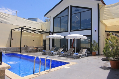 Villa Kocadağ, Korunaklı Havuz Alanı, Jakuzili Villa