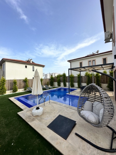 Villa Zakkum, doğa içerisinde, muhafazakar, geniş bahçeli, 4 kişilik kiralık villa